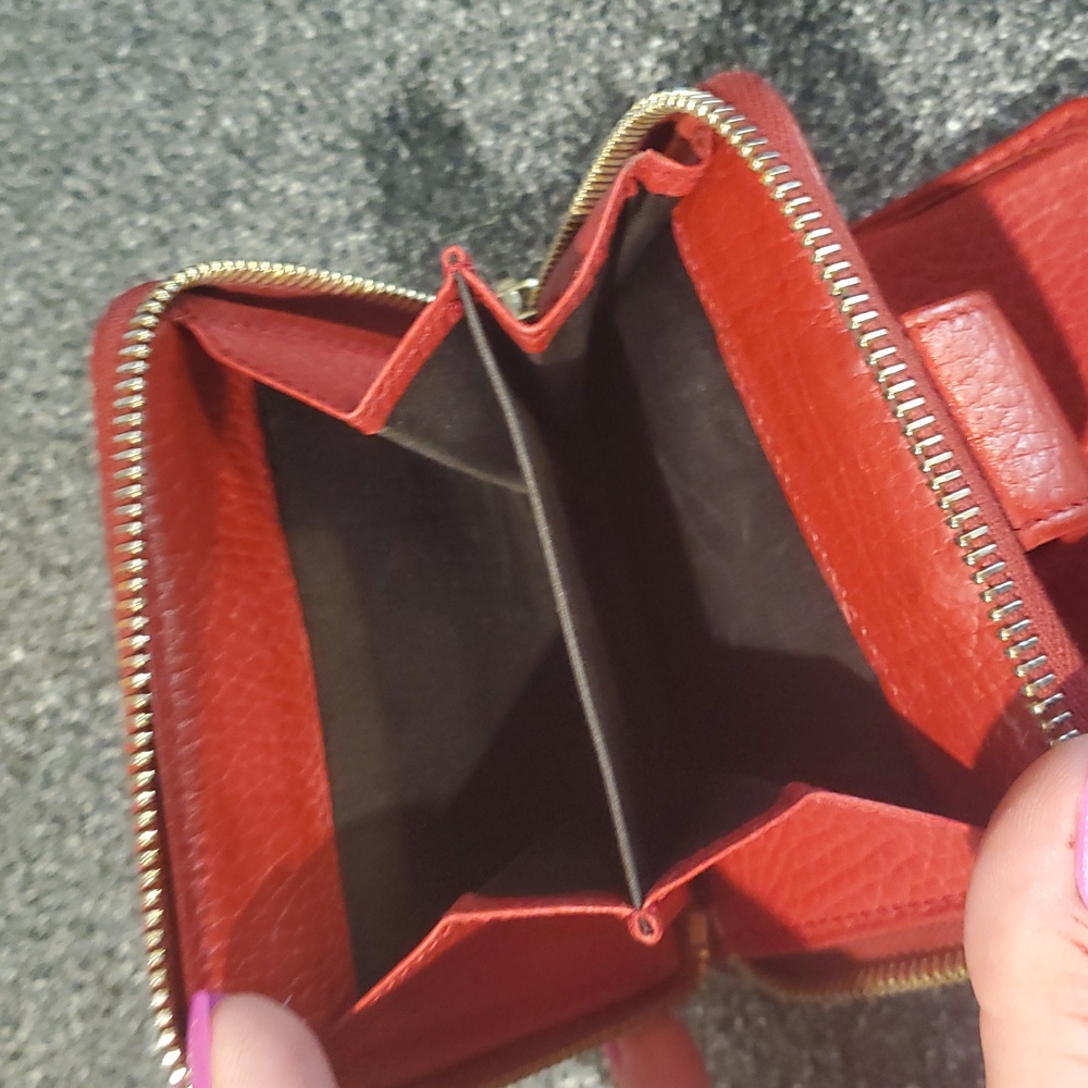 Gucci Monogram Zip-around Wallet - Picture 10 of 13